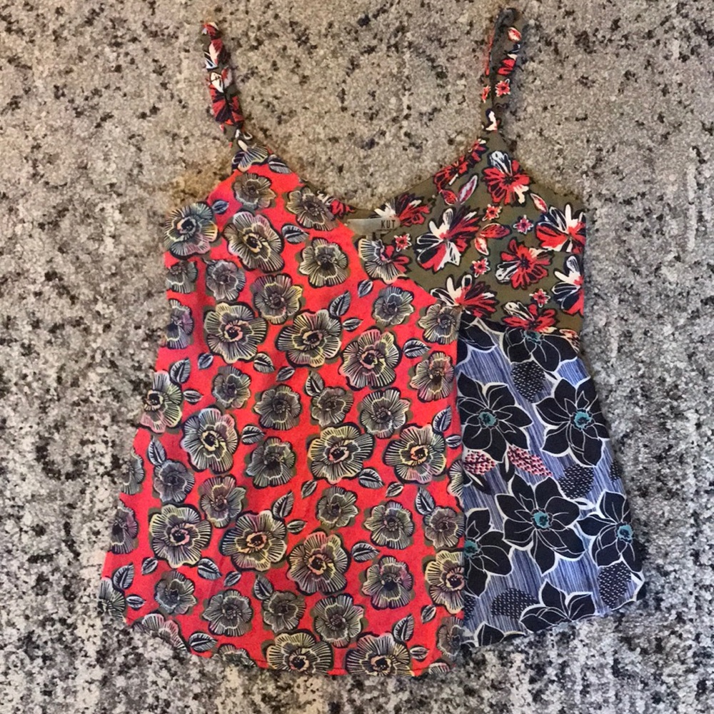 NWT Kut From The Kloth Abelia Top.